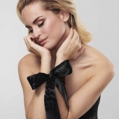 Черные ленты для связывания SILKY SENSUAL HANDCUFFS - Bijoux Indiscrets - купить с доставкой в Новошахтинске