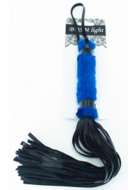 Нежная плеть с синим мехом BDSM Light - 43 см. - БДСМ Арсенал - купить с доставкой в Новошахтинске