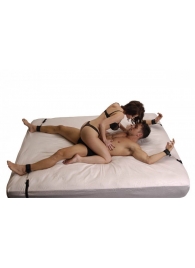 Бондаж для фиксации на кровати Frisky Bedroom Restraint Kit - XR Brands - купить с доставкой в Новошахтинске