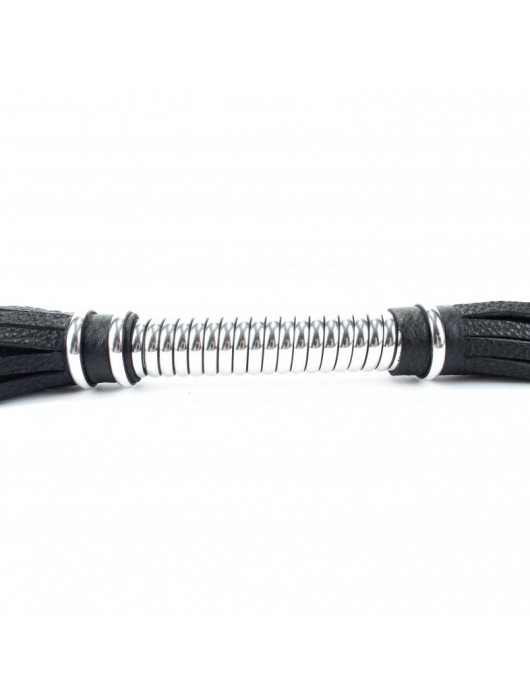 Черная длинная плеть с серебристой ручкой - 56 см. - БДСМ Арсенал - купить с доставкой в Новошахтинске