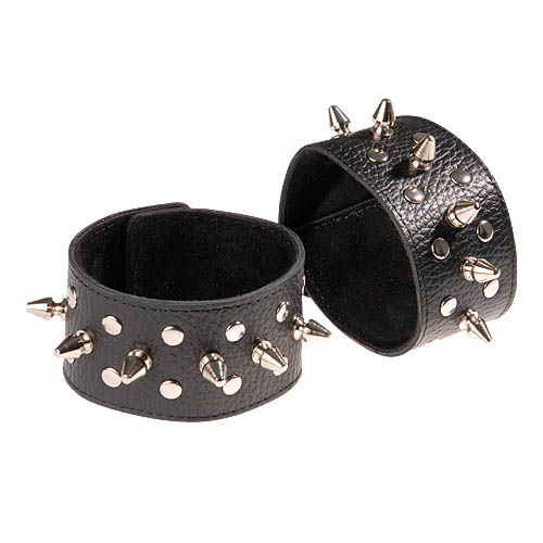 Чёрные напульсники с шипами и заклепками - Sitabella - купить с доставкой в Новошахтинске