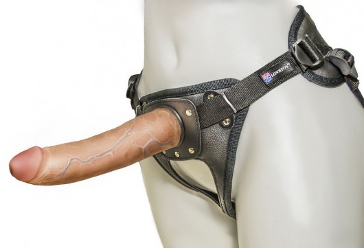 Насадка-фаллоимитатор на кожаных трусиках Harness Ultra Realistic 7  - 18 см. - LOVETOY (А-Полимер) - купить с доставкой в Новошахтинске